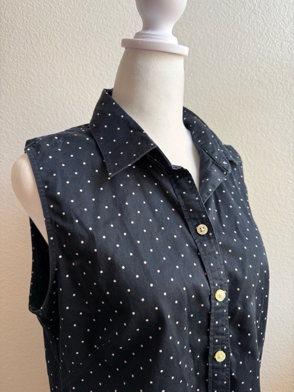 Banana Republic Navy/black with White Polka Dot Sleeveless Button-Down Shirt